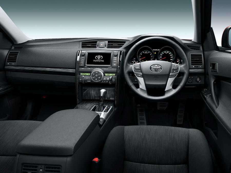  Toyota Mark X Sports 2009 года  (фото 3 из 8)
